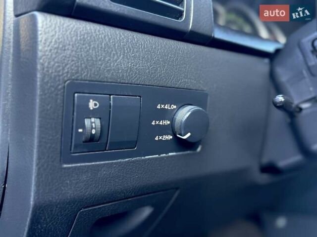 Черный Киа Соренто, объемом двигателя 2.5 л и пробегом 208 тыс. км за 8200 $, фото 52 на Automoto.ua