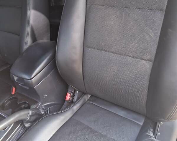 Черный Киа Соренто, объемом двигателя 2.5 л и пробегом 282 тыс. км за 8300 $, фото 17 на Automoto.ua