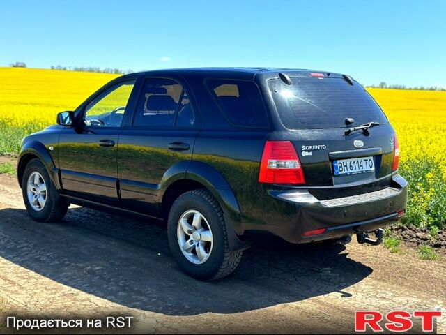Чорний Кіа Соренто, об'ємом двигуна 2.5 л та пробігом 324 тис. км за 9500 $, фото 2 на Automoto.ua