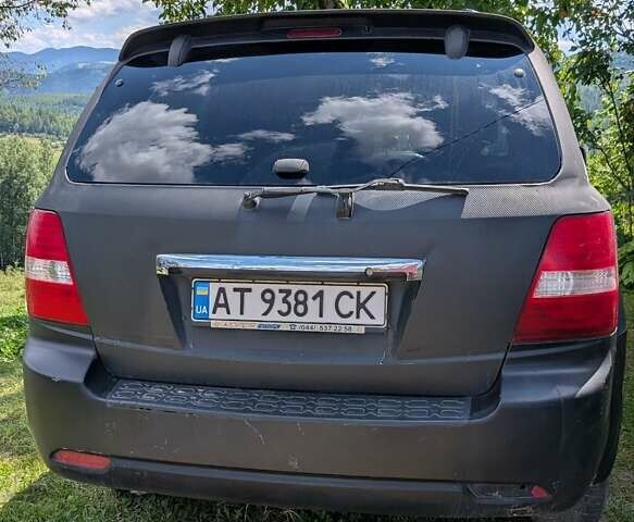 Киа Соренто 2008 в Верховине на Automoto.ua Черный Киа Соренто, объемом двигателя 2.5 л и пробегом 179 тыс. км за 6800 $, фото 6 на Automoto.ua