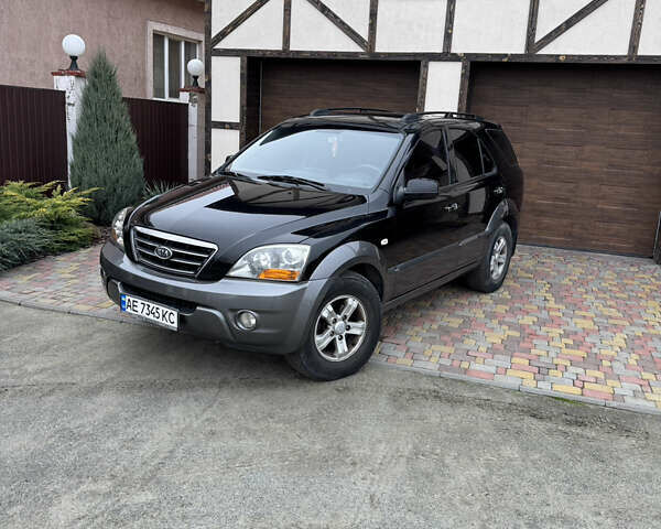 Чорний Кіа Соренто, об'ємом двигуна 3.3 л та пробігом 211 тис. км за 5750 $, фото 1 на Automoto.ua