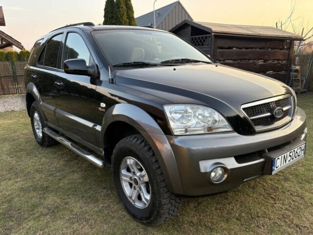 Чорний Кіа Соренто, об'ємом двигуна 2.5 л та пробігом 200 тис. км за 2143 $, фото 3 на Automoto.ua