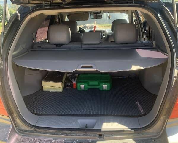 Черный Киа Соренто, объемом двигателя 2.5 л и пробегом 300 тыс. км за 7300 $, фото 7 на Automoto.ua