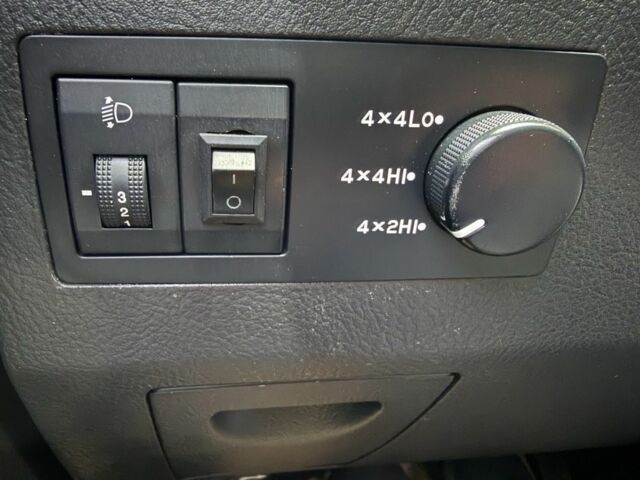 Черный Киа Соренто, объемом двигателя 2.5 л и пробегом 173 тыс. км за 9500 $, фото 15 на Automoto.ua