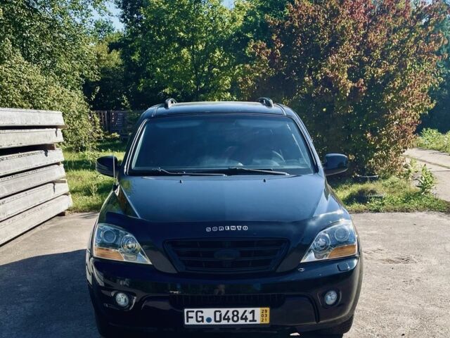 Чорний Кіа Соренто, об'ємом двигуна 2.5 л та пробігом 248 тис. км за 6000 $, фото 1 на Automoto.ua