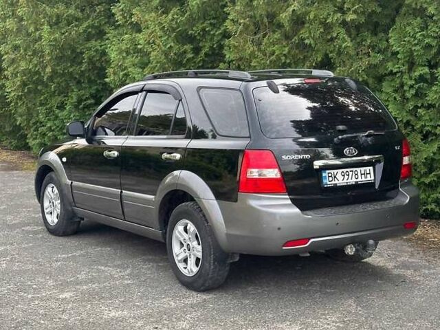 Чорний Кіа Соренто, об'ємом двигуна 2.5 л та пробігом 256 тис. км за 8500 $, фото 12 на Automoto.ua