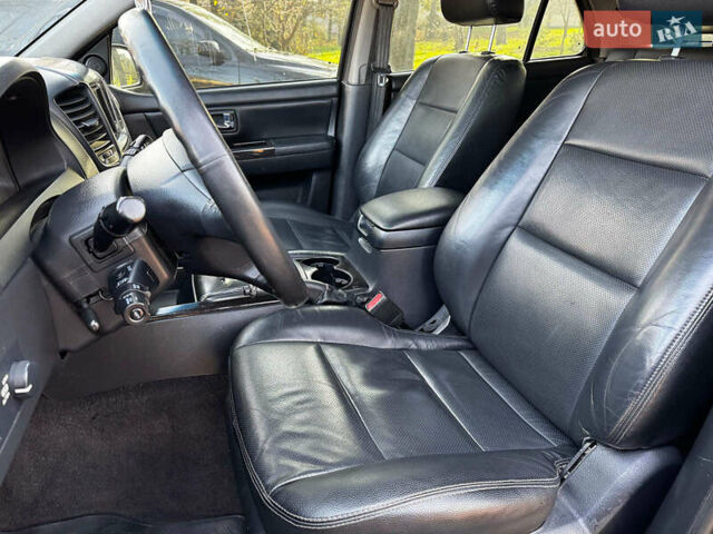 Черный Киа Соренто, объемом двигателя 2.5 л и пробегом 140 тыс. км за 8190 $, фото 17 на Automoto.ua