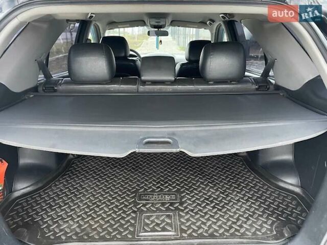 Черный Киа Соренто, объемом двигателя 2.5 л и пробегом 203 тыс. км за 8700 $, фото 16 на Automoto.ua