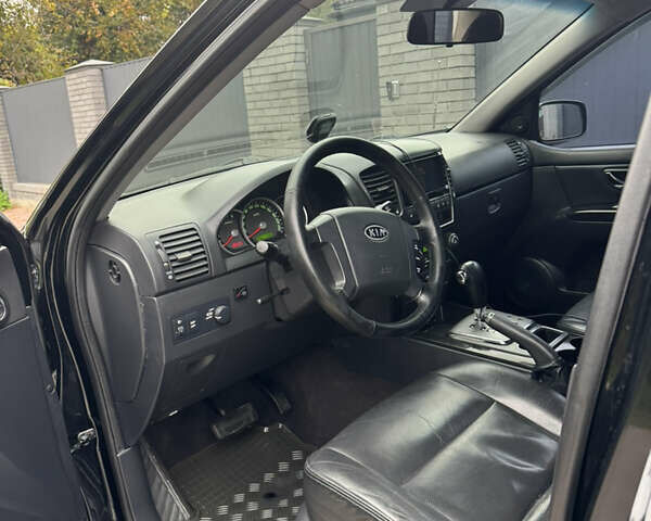 Чорний Кіа Соренто, об'ємом двигуна 3.3 л та пробігом 167 тис. км за 8500 $, фото 28 на Automoto.ua