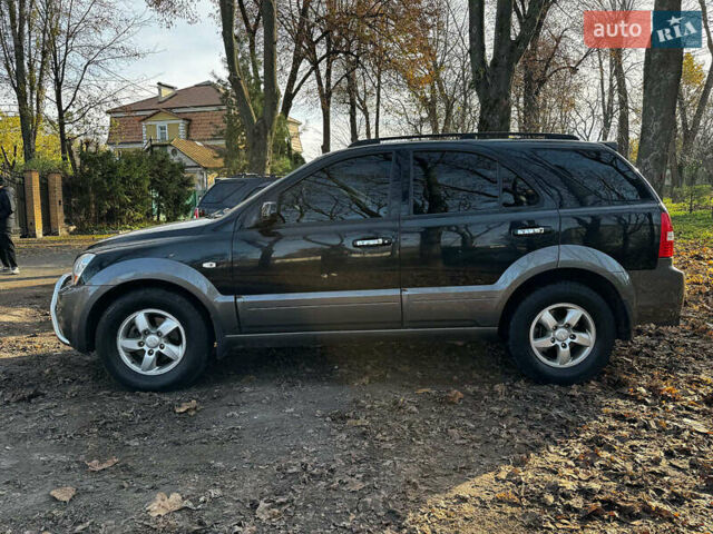 Черный Киа Соренто, объемом двигателя 2.5 л и пробегом 140 тыс. км за 8190 $, фото 11 на Automoto.ua