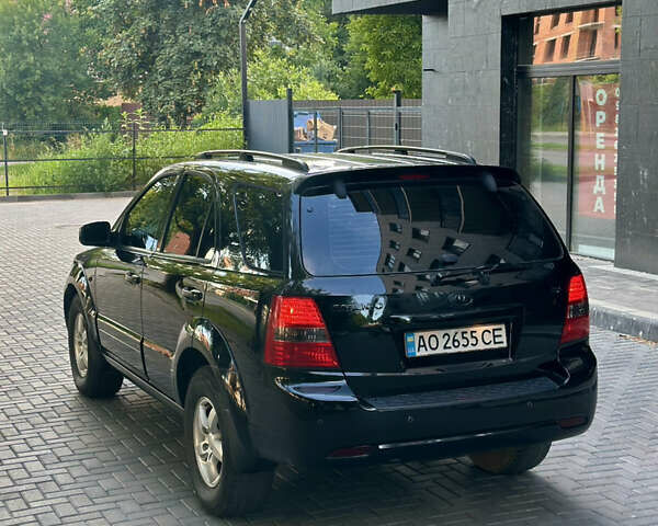 Чорний Кіа Соренто, об'ємом двигуна 2.5 л та пробігом 180 тис. км за 7600 $, фото 5 на Automoto.ua