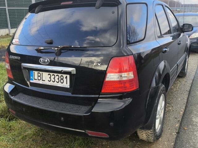 Черный Киа Соренто, объемом двигателя 2.5 л и пробегом 250 тыс. км за 4870 $, фото 4 на Automoto.ua