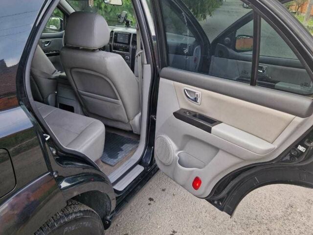 Чорний Кіа Соренто, об'ємом двигуна 2.5 л та пробігом 233 тис. км за 5000 $, фото 7 на Automoto.ua