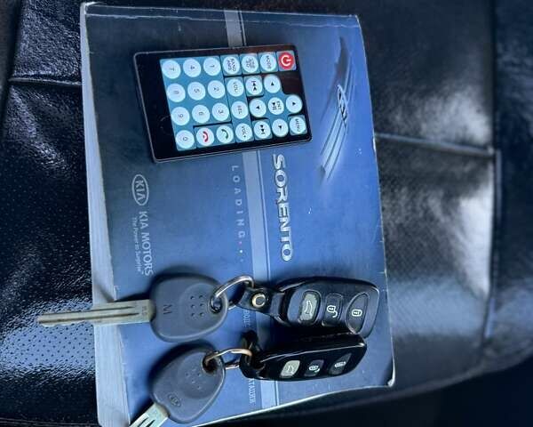 Черный Киа Соренто, объемом двигателя 2.5 л и пробегом 208 тыс. км за 8200 $, фото 92 на Automoto.ua