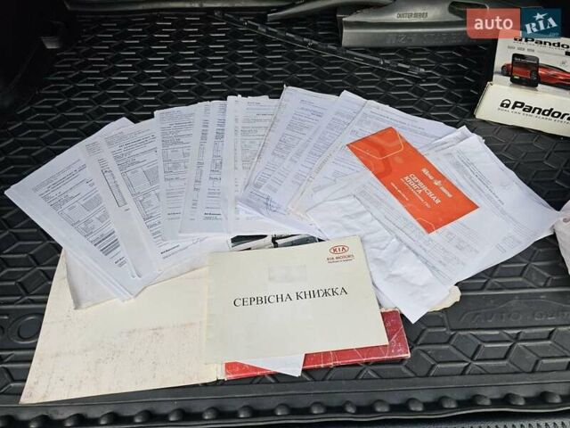 Чорний Кіа Соренто, об'ємом двигуна 3.3 л та пробігом 181 тис. км за 9200 $, фото 31 на Automoto.ua