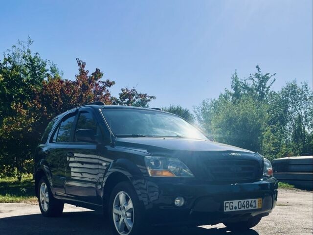 Чорний Кіа Соренто, об'ємом двигуна 2.5 л та пробігом 248 тис. км за 6000 $, фото 2 на Automoto.ua