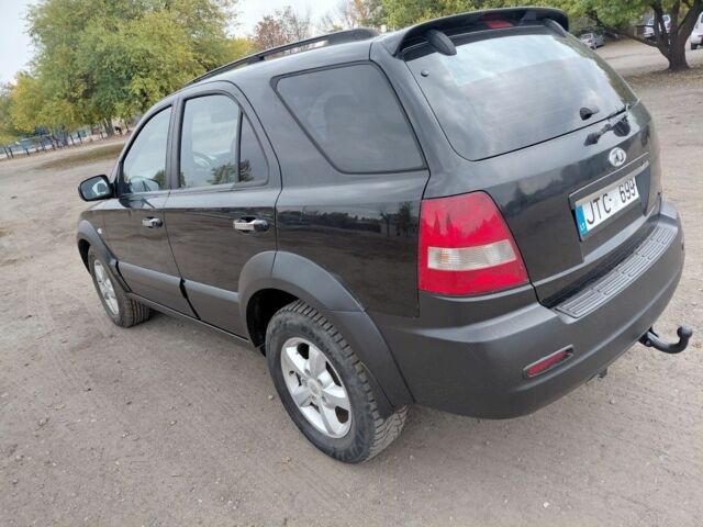 Черный Киа Соренто, объемом двигателя 2.5 л и пробегом 250 тыс. км за 3600 $, фото 3 на Automoto.ua