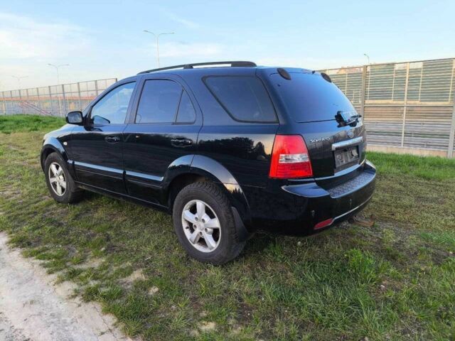 Черный Киа Соренто, объемом двигателя 2.5 л и пробегом 180 тыс. км за 1387 $, фото 10 на Automoto.ua