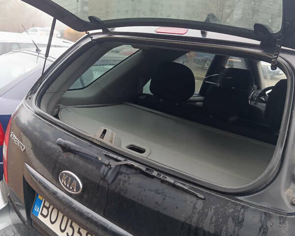 Чорний Кіа Соренто, об'ємом двигуна 2.5 л та пробігом 300 тис. км за 8300 $, фото 6 на Automoto.ua