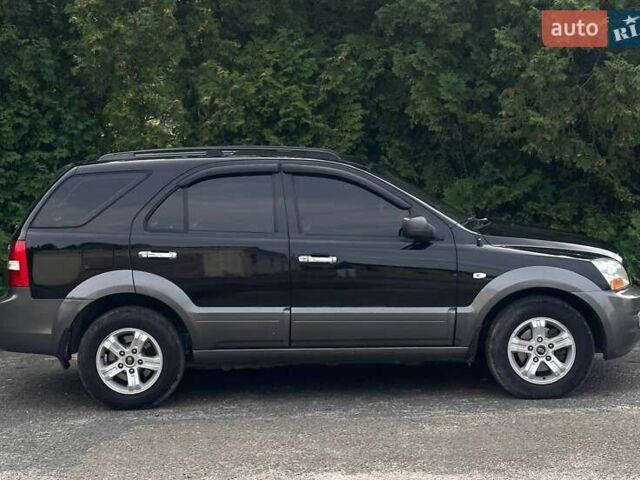 Чорний Кіа Соренто, об'ємом двигуна 2.5 л та пробігом 256 тис. км за 8500 $, фото 4 на Automoto.ua