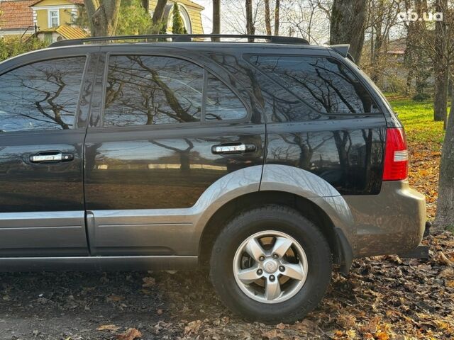 Черный Киа Соренто, объемом двигателя 2.5 л и пробегом 140 тыс. км за 8190 $, фото 9 на Automoto.ua