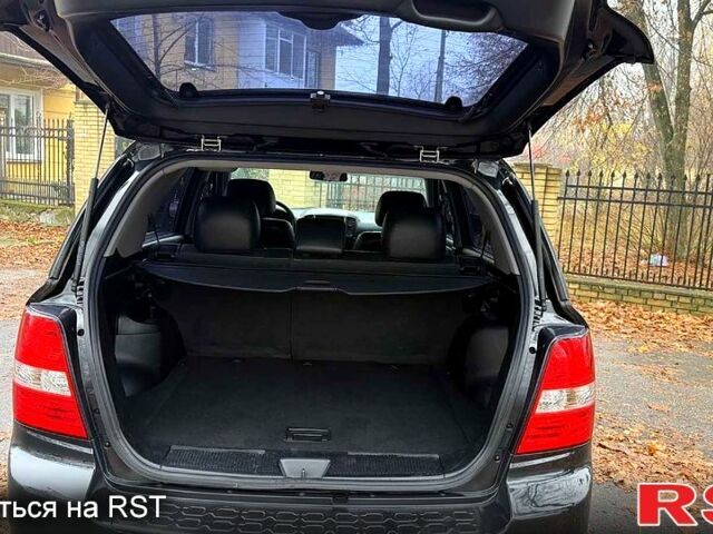 Черный Киа Соренто, объемом двигателя 2.5 л и пробегом 173 тыс. км за 9500 $, фото 13 на Automoto.ua