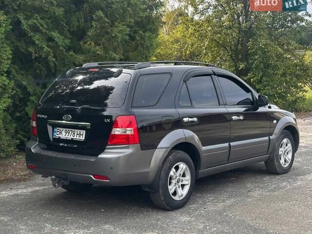 Чорний Кіа Соренто, об'ємом двигуна 2.5 л та пробігом 256 тис. км за 8500 $, фото 5 на Automoto.ua