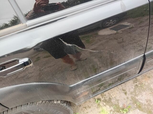 Черный Киа Соренто, объемом двигателя 2.5 л и пробегом 285 тыс. км за 2379 $, фото 3 на Automoto.ua