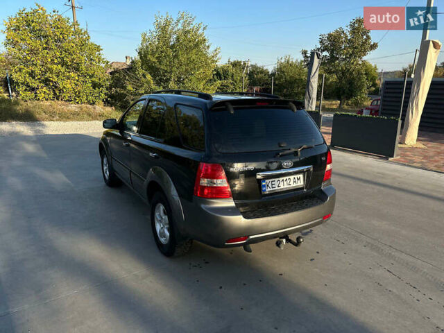 Чорний Кіа Соренто, об'ємом двигуна 2.5 л та пробігом 255 тис. км за 8750 $, фото 13 на Automoto.ua