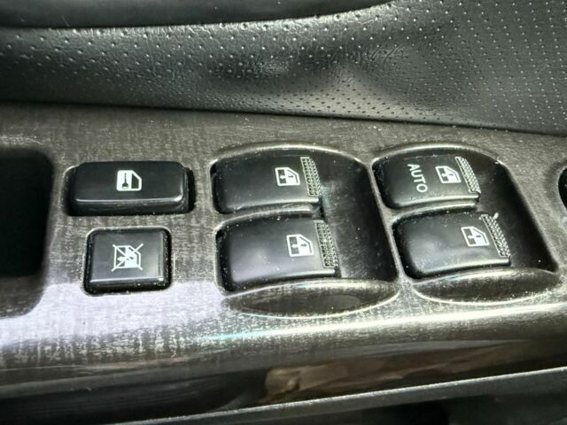 Черный Киа Соренто, объемом двигателя 2.5 л и пробегом 173 тыс. км за 9500 $, фото 16 на Automoto.ua