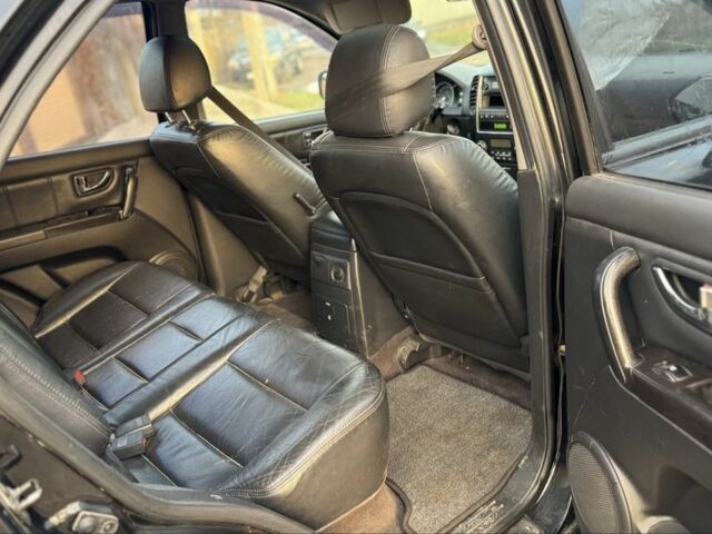 Черный Киа Соренто, объемом двигателя 2.5 л и пробегом 290 тыс. км за 5200 $, фото 10 на Automoto.ua