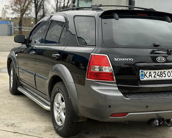 Черный Киа Соренто, объемом двигателя 2.5 л и пробегом 182 тыс. км за 8400 $, фото 6 на Automoto.ua