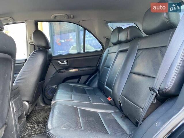 Чорний Кіа Соренто, об'ємом двигуна 2.5 л та пробігом 181 тис. км за 12200 $, фото 11 на Automoto.ua