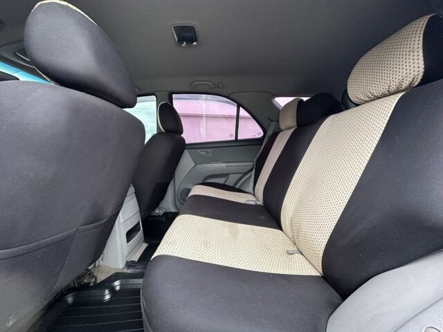 Черный Киа Соренто, объемом двигателя 2.5 л и пробегом 300 тыс. км за 5499 $, фото 19 на Automoto.ua