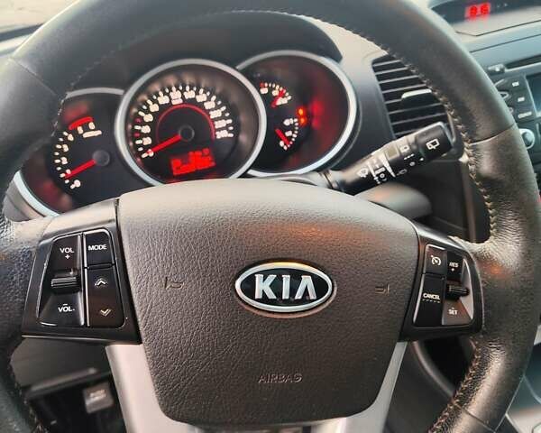 Киа Соренто 2009 в Жашкове на Automoto.ua Черный Киа Соренто, объемом двигателя 2.2 л и пробегом 600 тыс. км за 10000 $, фото 1 на Automoto.ua