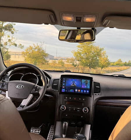 Черный Киа Соренто, объемом двигателя 2.2 л и пробегом 210 тыс. км за 12300 $, фото 8 на Automoto.ua