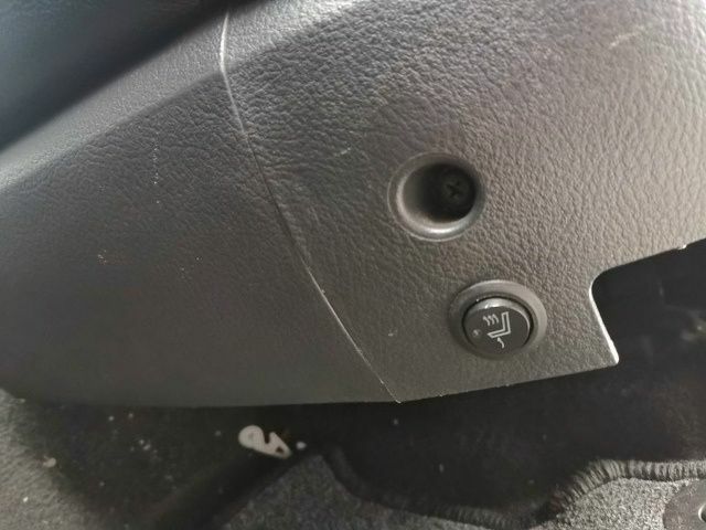 Чорний Кіа Соренто, об'ємом двигуна 2.5 л та пробігом 217 тис. км за 3600 $, фото 12 на Automoto.ua