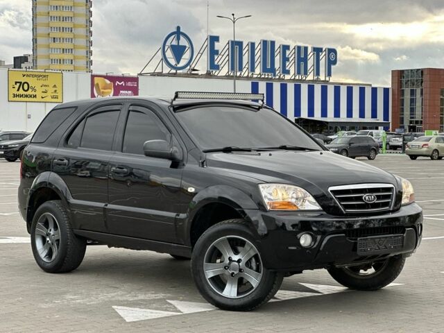 Черный Киа Соренто, объемом двигателя 2.5 л и пробегом 300 тыс. км за 5399 $, фото 12 на Automoto.ua