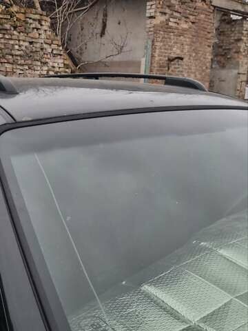 Черный Киа Соренто, объемом двигателя 2.5 л и пробегом 300 тыс. км за 4600 $, фото 15 на Automoto.ua