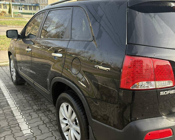 Чорний Кіа Соренто, об'ємом двигуна 2.2 л та пробігом 270 тис. км за 11650 $, фото 2 на Automoto.ua