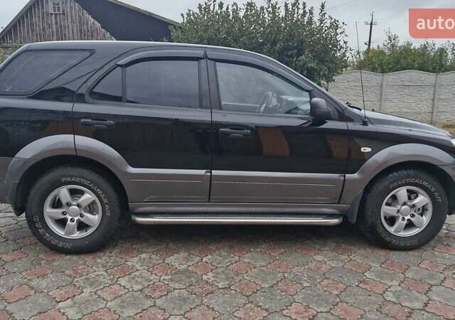 Чорний Кіа Соренто, об'ємом двигуна 2.5 л та пробігом 208 тис. км за 7800 $, фото 3 на Automoto.ua