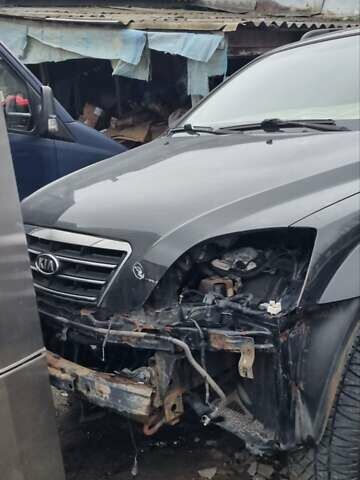 Черный Киа Соренто, объемом двигателя 2.5 л и пробегом 300 тыс. км за 4600 $, фото 7 на Automoto.ua