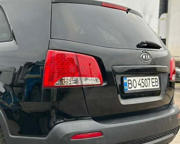 Черный Киа Соренто, объемом двигателя 2.36 л и пробегом 235 тыс. км за 8700 $, фото 12 на Automoto.ua