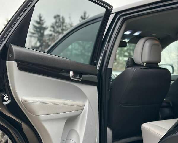 Черный Киа Соренто, объемом двигателя 2.36 л и пробегом 235 тыс. км за 8700 $, фото 36 на Automoto.ua