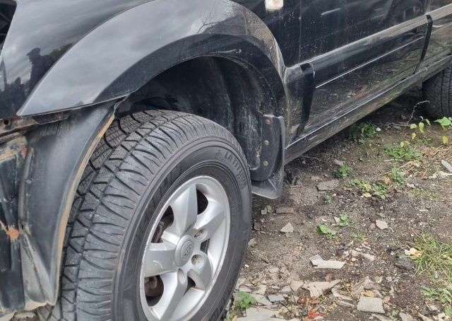 Киа Соренто 2009 в Ирпене на Automoto.ua Черный Киа Соренто, объемом двигателя 2.5 л и пробегом 300 тыс. км за 5100 $, фото 2 на Automoto.ua