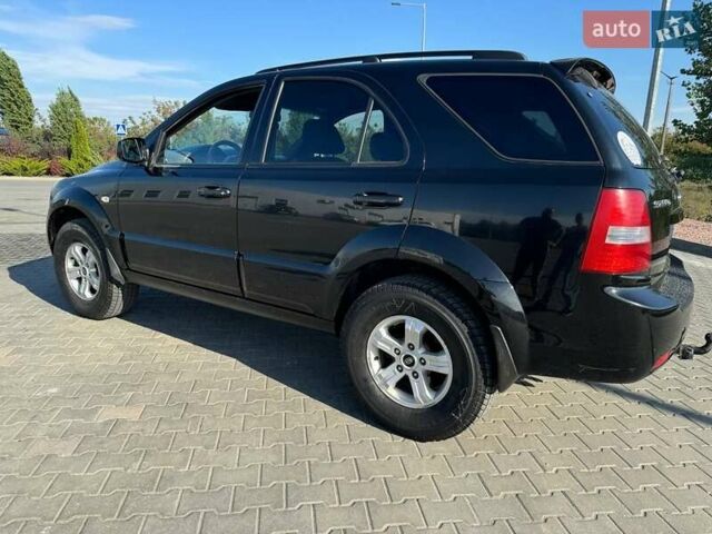 Чорний Кіа Соренто, об'ємом двигуна 2.5 л та пробігом 400 тис. км за 7500 $, фото 18 на Automoto.ua