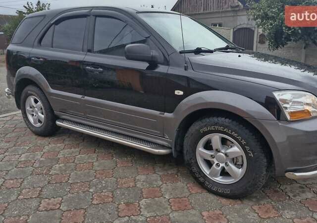 Чорний Кіа Соренто, об'ємом двигуна 2.5 л та пробігом 208 тис. км за 7800 $, фото 2 на Automoto.ua