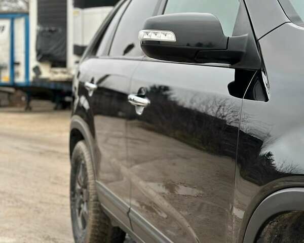 Черный Киа Соренто, объемом двигателя 2.36 л и пробегом 235 тыс. км за 8700 $, фото 6 на Automoto.ua