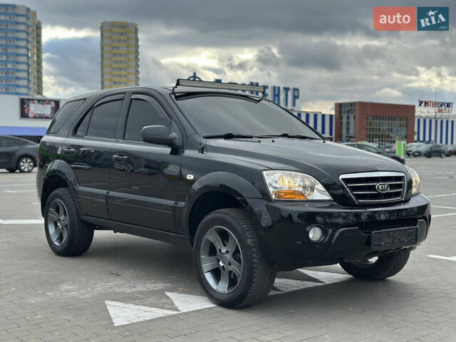 Черный Киа Соренто, объемом двигателя 2.5 л и пробегом 299 тыс. км за 5399 $, фото 4 на Automoto.ua