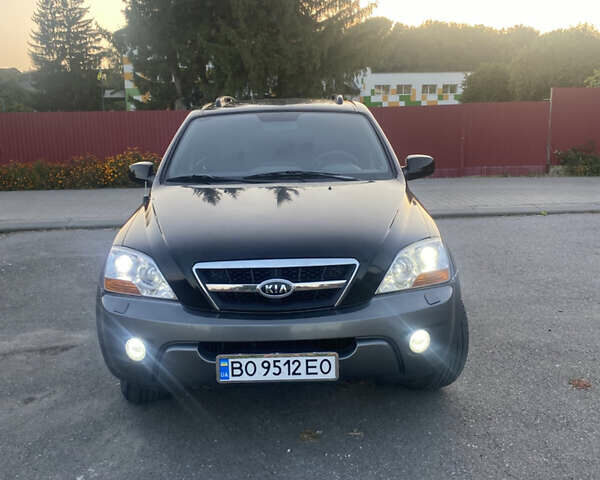 Чорний Кіа Соренто, об'ємом двигуна 2.5 л та пробігом 267 тис. км за 7600 $, фото 1 на Automoto.ua